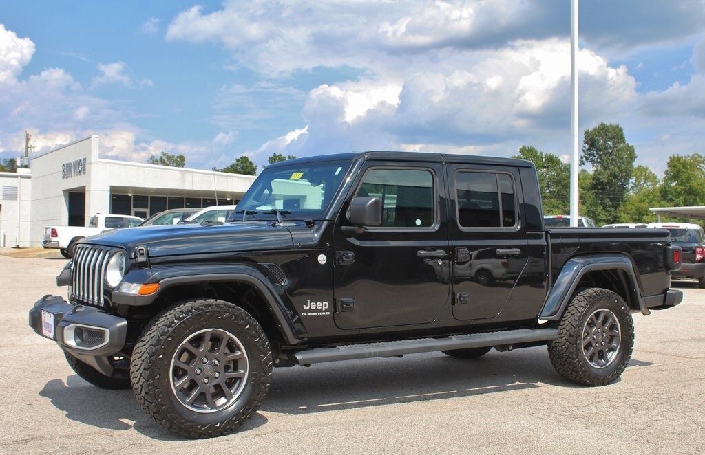 Used 2023 Jeep Gladiator Overland Crew Cab Short Bed Truck