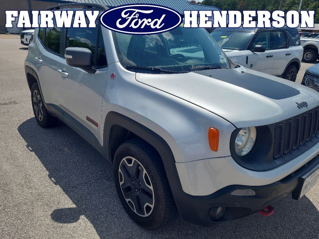 Used 2017 Jeep Renegade Trailhawk SUV