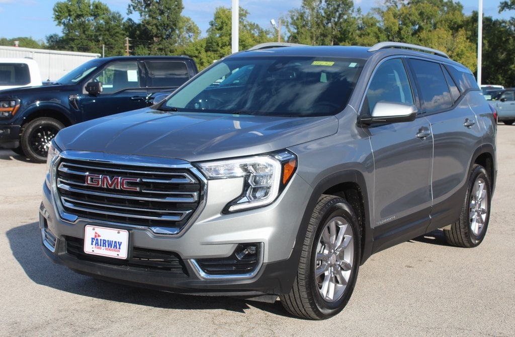 Used 2024 GMC Terrain SLT SUV