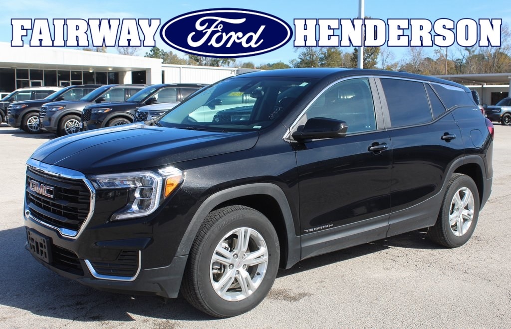 2024 GMC Terrain SLE's photo