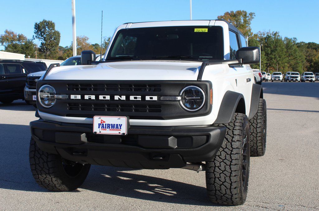 2025 Ford Bronco 2-Door Base - Photo 6