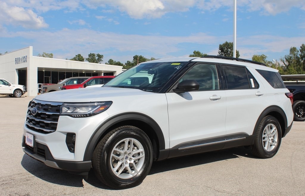 New 2025 Ford Explorer Active SUV