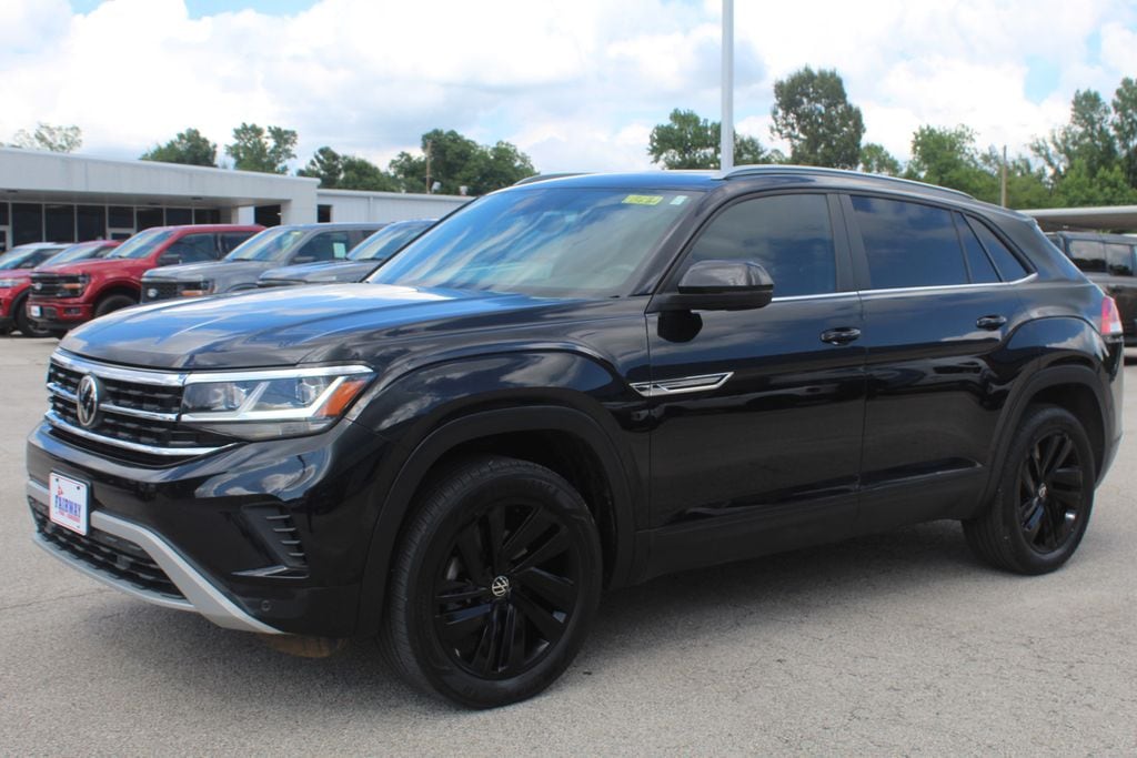 Used 2020 Volkswagen Atlas Cross Sport SE w/Tech with VIN 1V25C2CAXLC229722 for sale in Henderson, TX