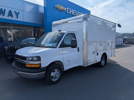 2024 Chevrolet Express Cutaway 3500 1WT Cutaway Van