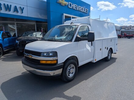 2024 Chevrolet Express Cutaway 3500 1WT Cutaway Van