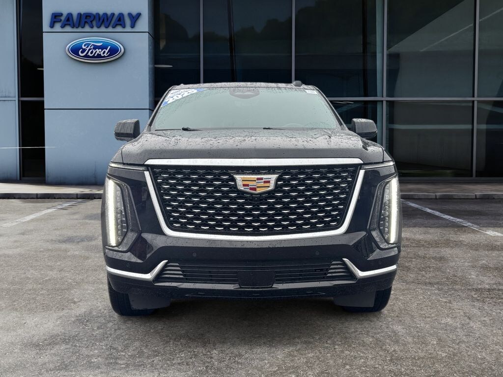 Used 2025 Cadillac Escalade 4WD Premium Luxury Sport Utility