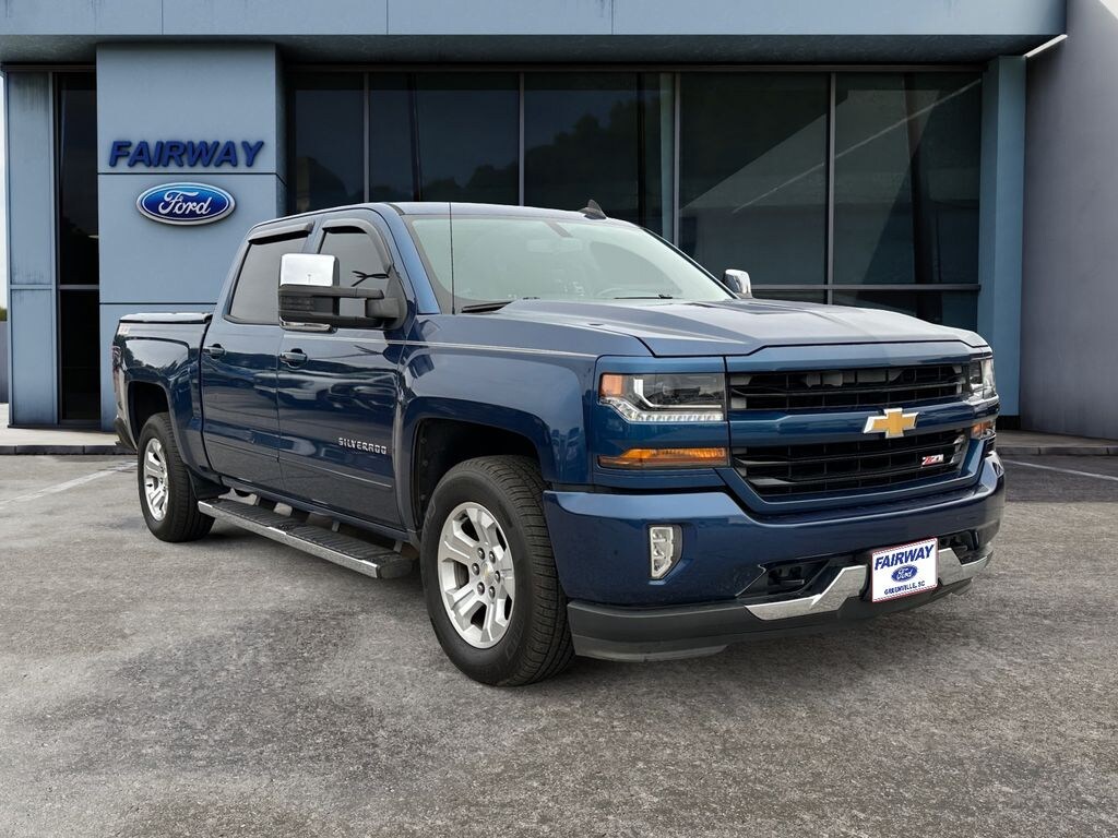Used 2017 Chevrolet Silverado LT Crew Cab
