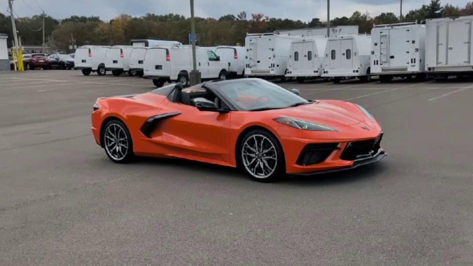 2025 Chevrolet Corvette Stingray 3LT photo 2