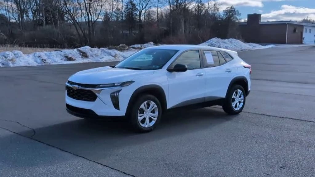 Used 2024 Chevrolet Trax LS