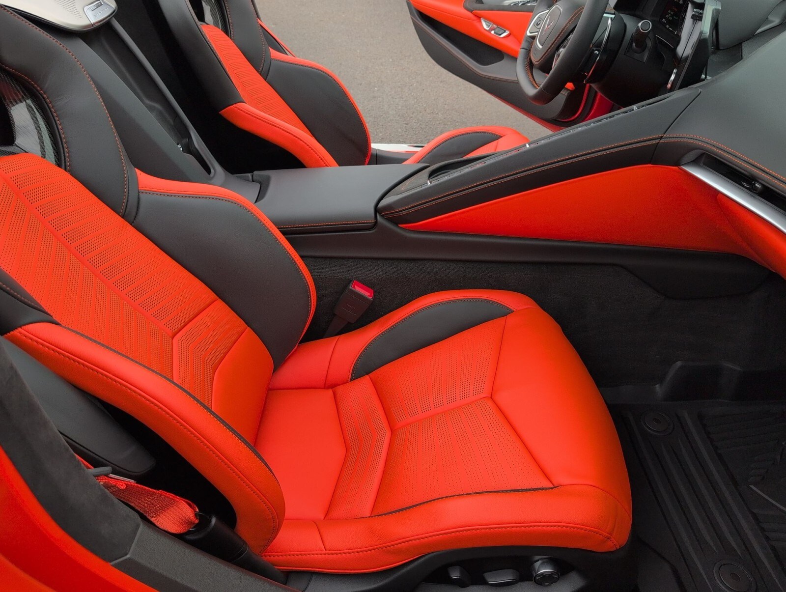 2025 Chevrolet Corvette 3LT - Photo 27