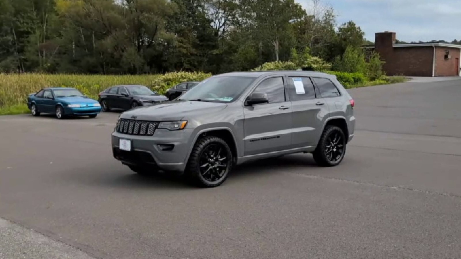 2022 Jeep Cherokee Laredo photo 4
