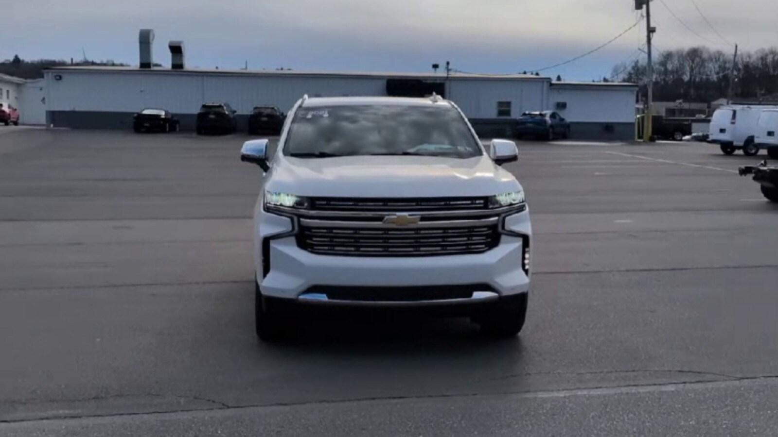 2021 Chevrolet Tahoe Premier photo 2
