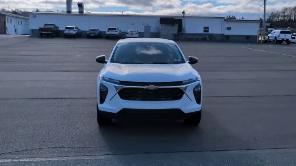 Used 2024 Chevrolet Trax LS