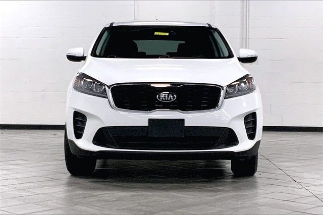 Used 2019 Kia Sorento L with VIN 5XYPG4A32KG611185 for sale in Indianapolis, IN