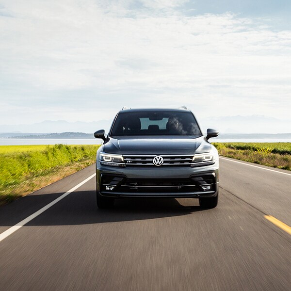 Compare the 2020 VW Tiguan vs the 2020 Honda CR-V Falcone Volkswagen