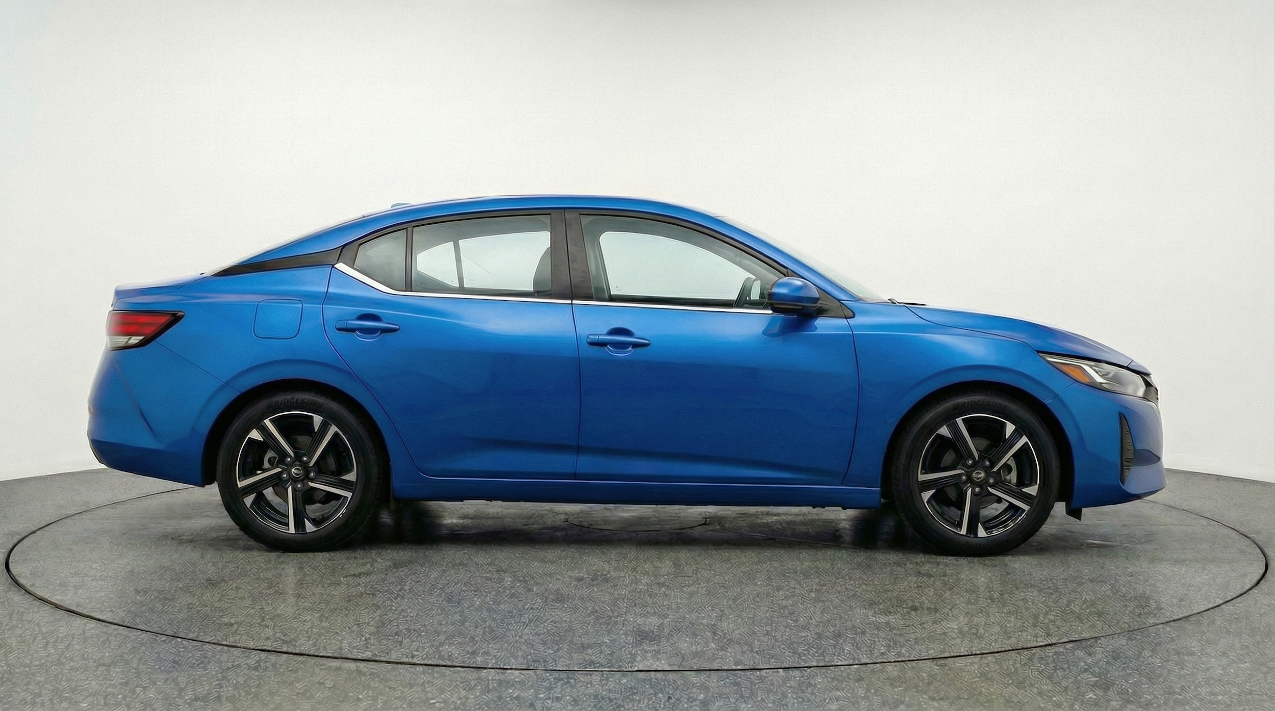 Thumbnail: 2025 Nissan Sentra - 8