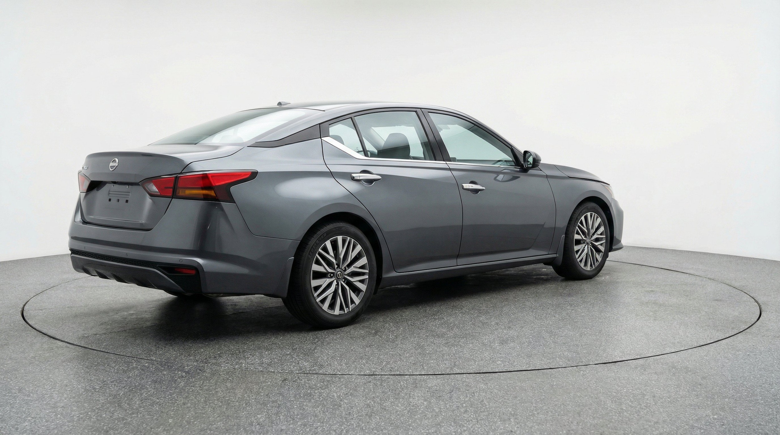 Thumbnail: 2025 Nissan Altima - 9