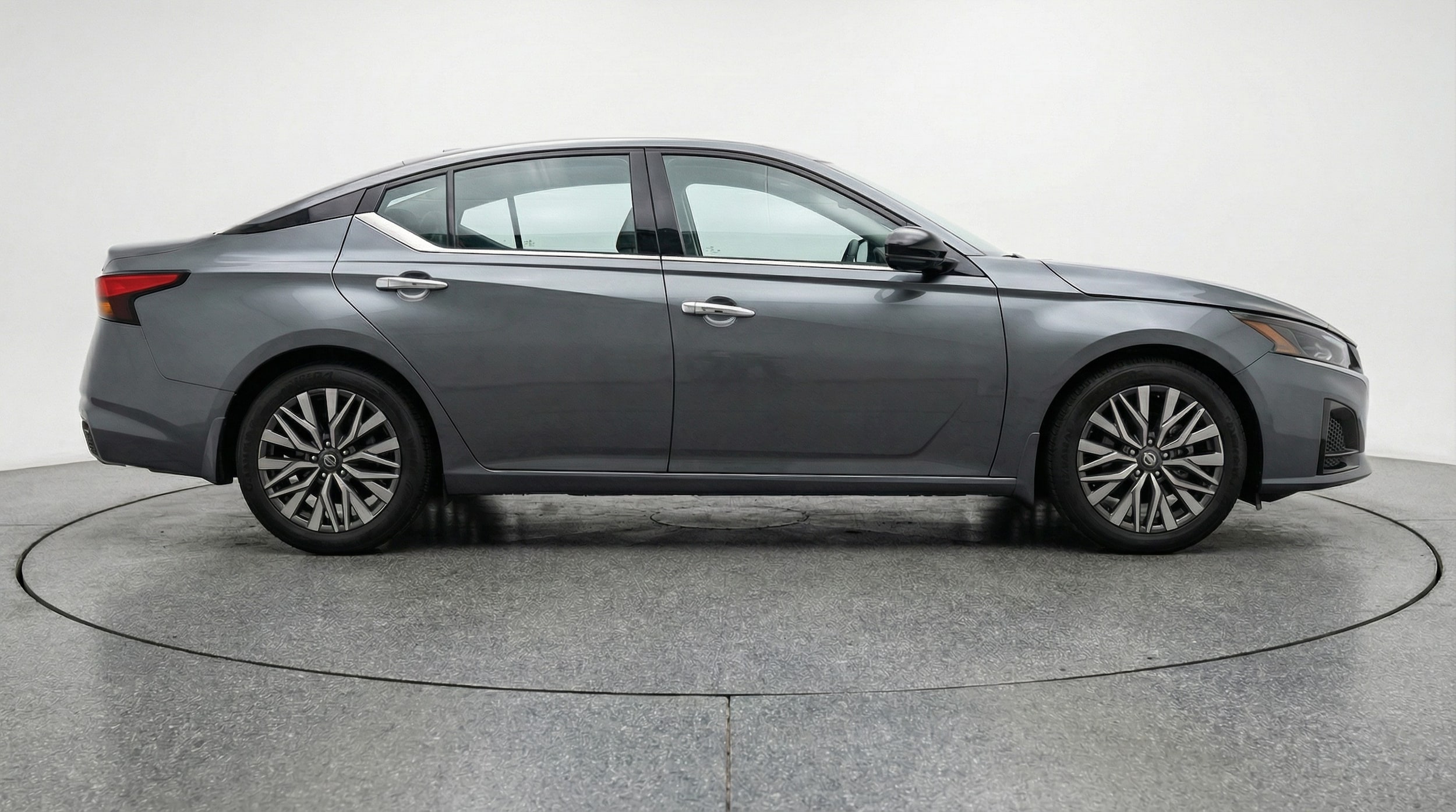 Thumbnail: 2025 Nissan Altima - 8