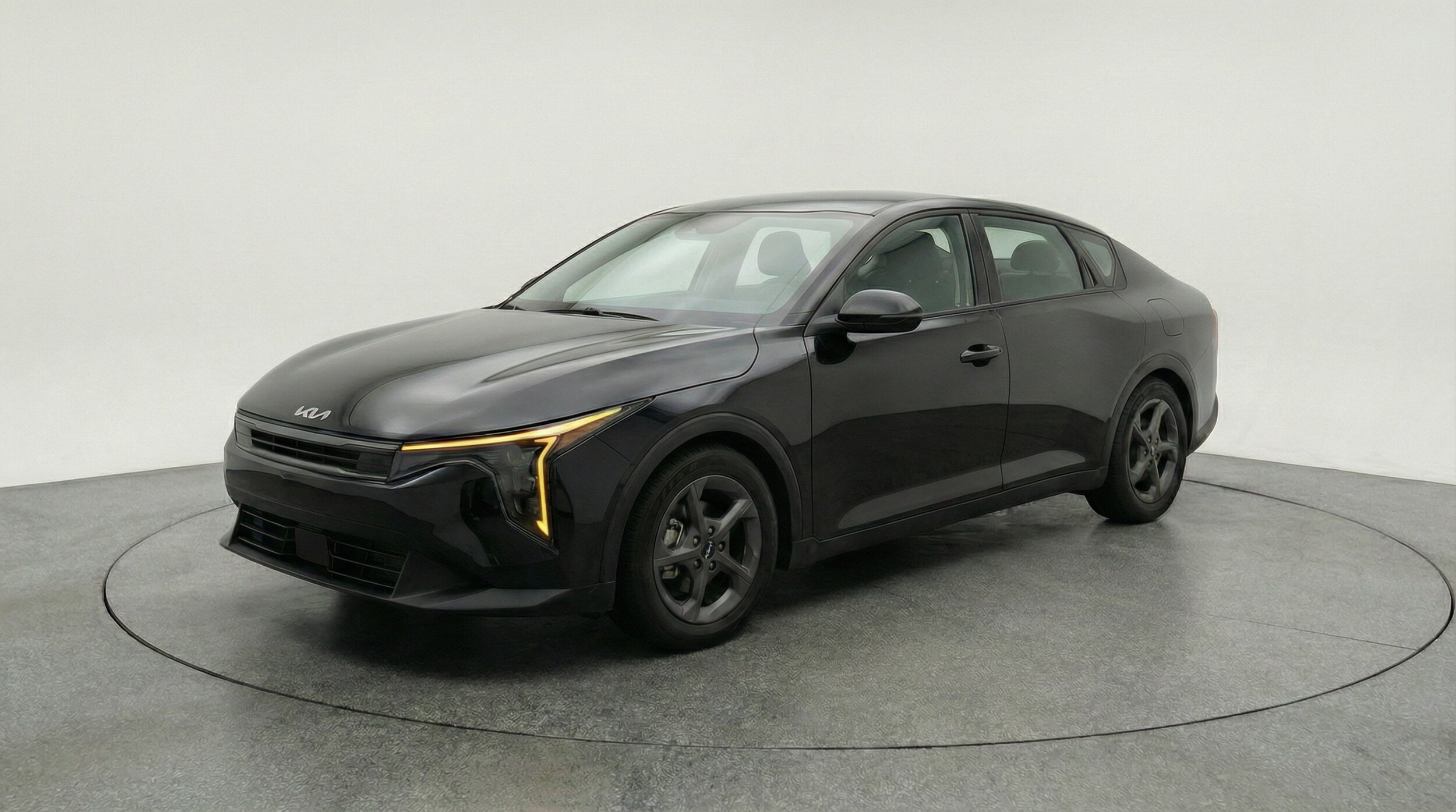 Thumbnail: 2025 Kia K4 - 3