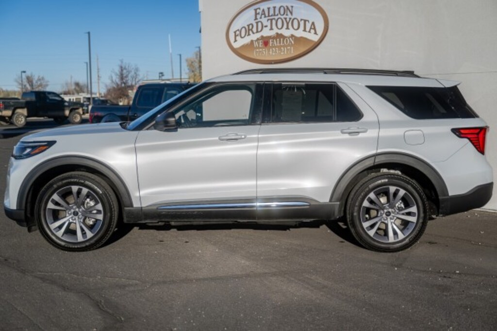 Used 2025 Ford Explorer Active SUV