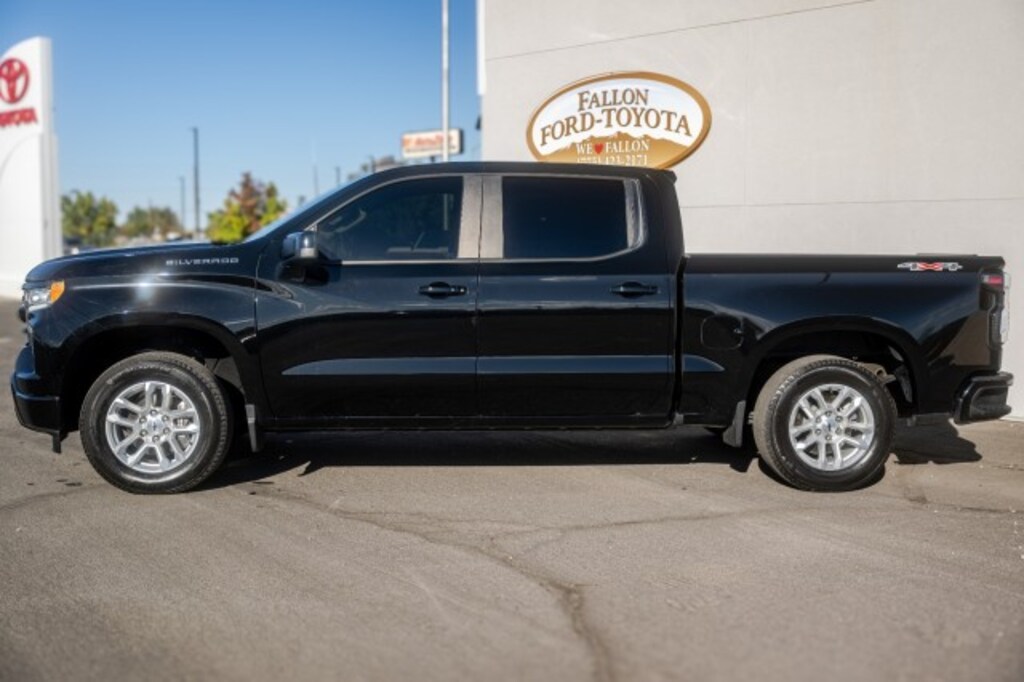 Used 2022 Chevrolet Silverado 1500 RST Crew Cab Short Bed Truck