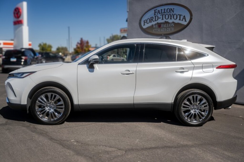 Used 2024 Toyota Venza XLE SUV