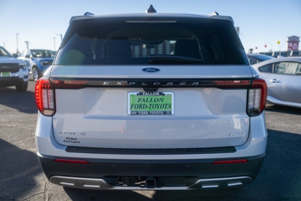 Used 2025 Ford Explorer Active SUV