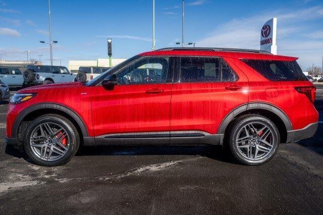 2026 Ford Explorer ST-Line - Photo 2