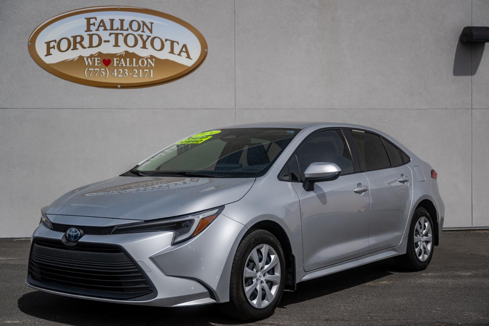 2024 Toyota Corolla LE Hybrid CVT's photo