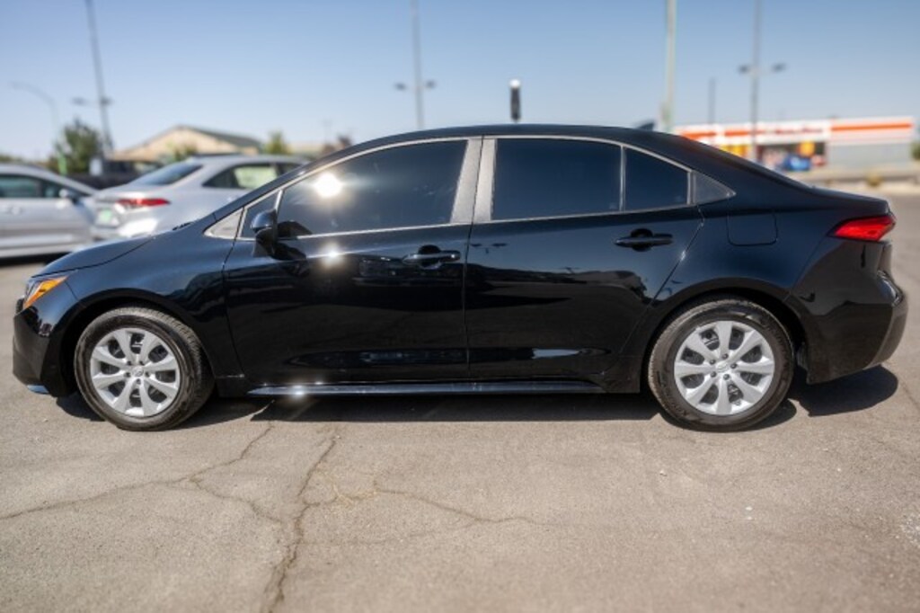 Used 2024 Toyota Corolla LE Sedan