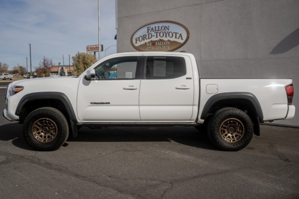 Used 2023 Toyota Tacoma SR5 Crew Cab Short Bed Truck