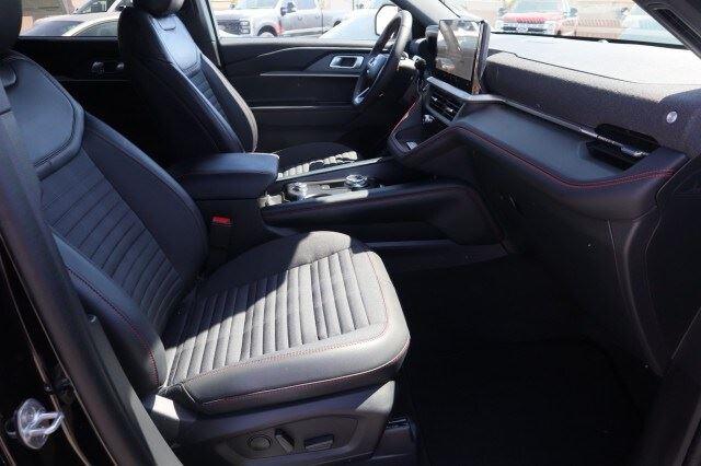 2025 Ford Explorer ST-Line - Photo 12