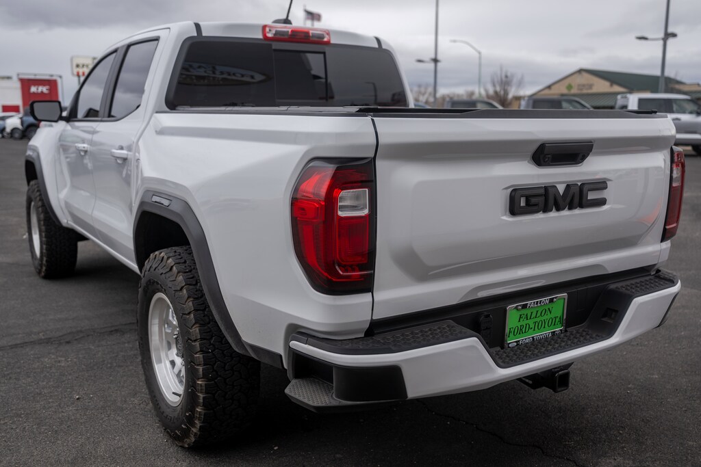 Used 2024 GMC Canyon 4WD AT4 4WD Crew Cab AT4