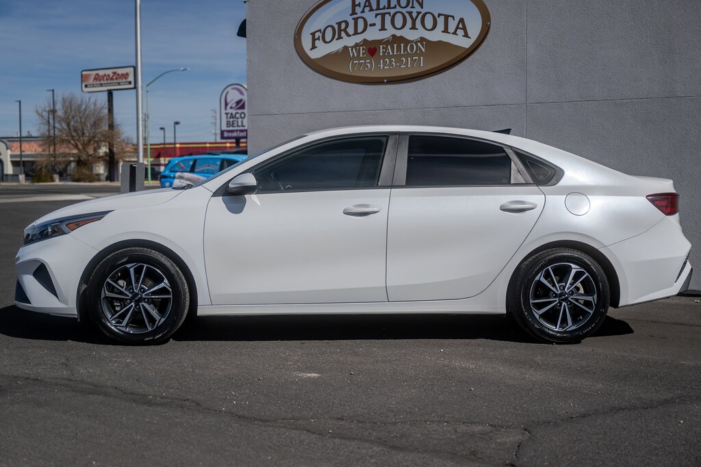 Used 2023 Kia Forte LXS LXS IVT