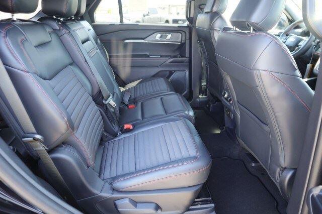 2025 Ford Explorer ST-Line - Photo 11