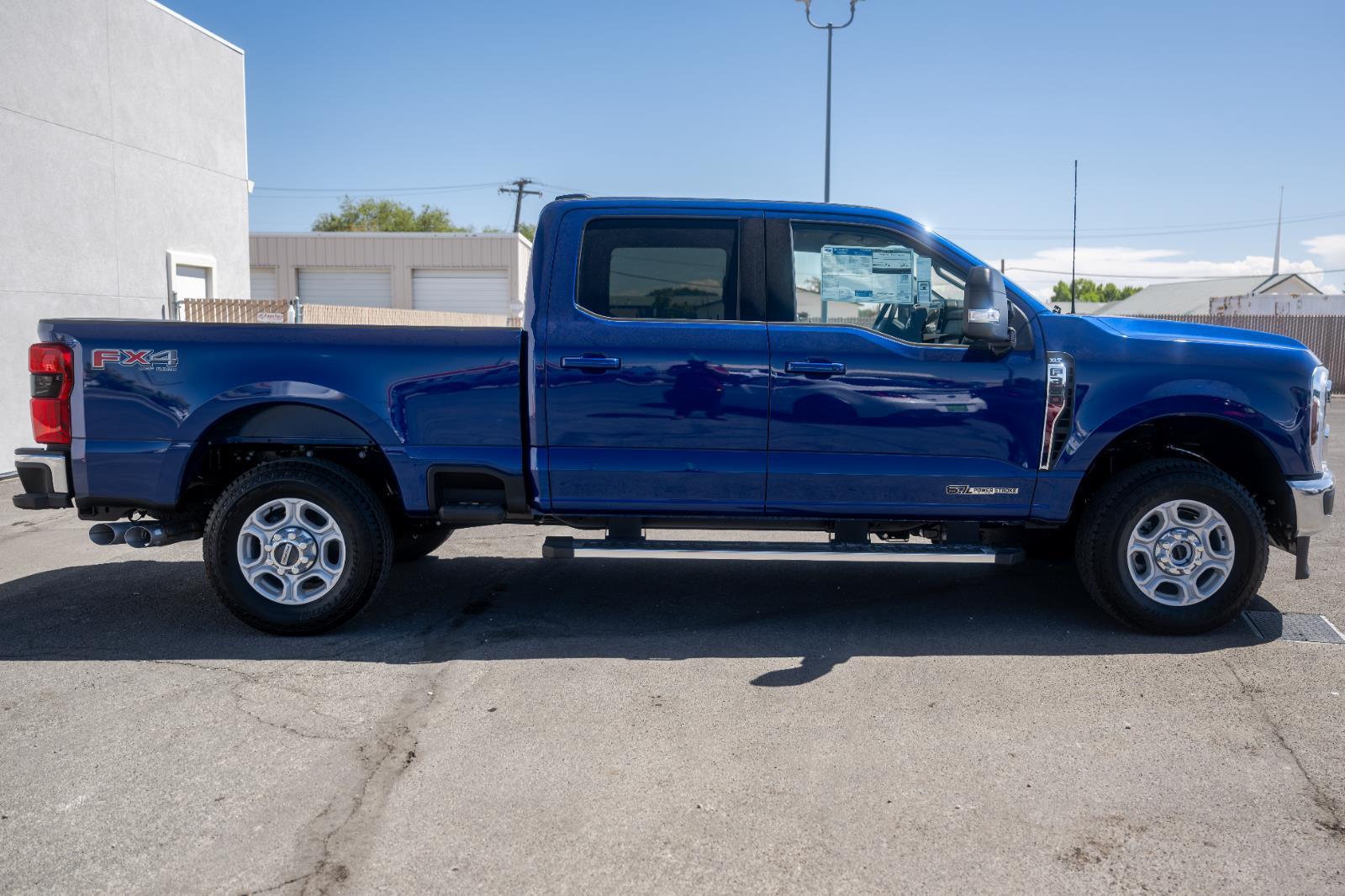 2026 Ford F-350 Super Duty XLT - Photo 6