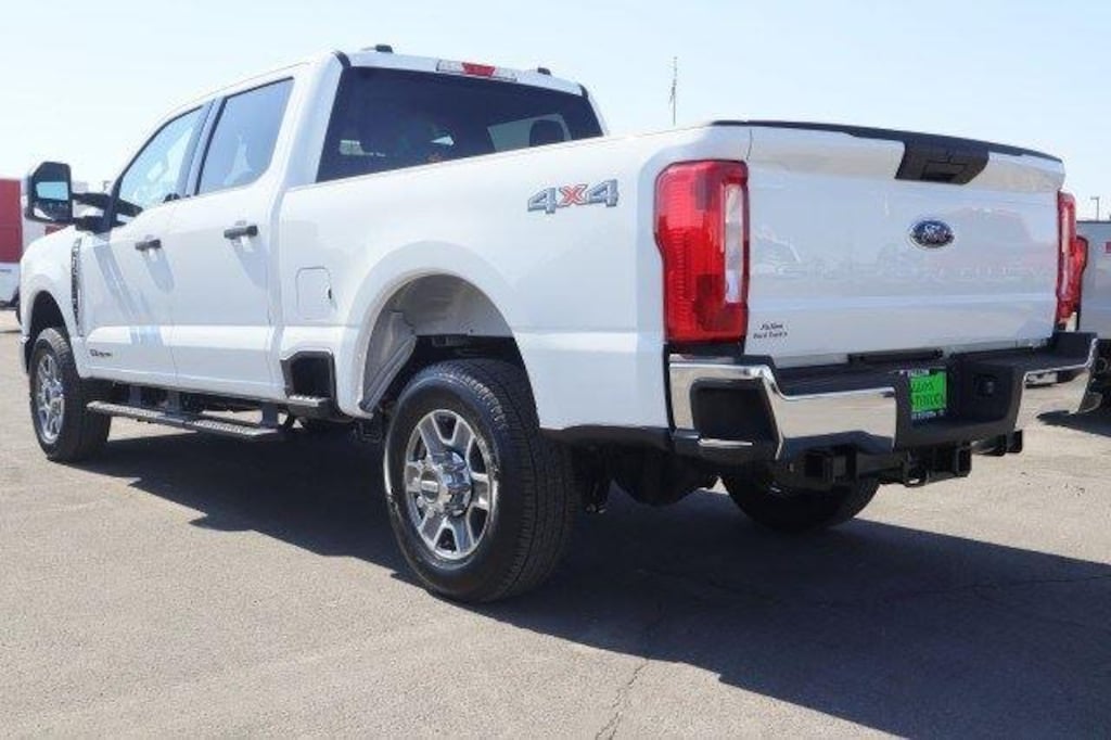 New 2025 Ford Super Duty F-350 XLT Truck