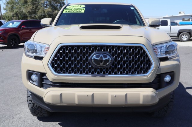 Used 2018 Toyota Tacoma TRD Sport with VIN 3TMCZ5AN1JM131172 for sale in Fallon, NV