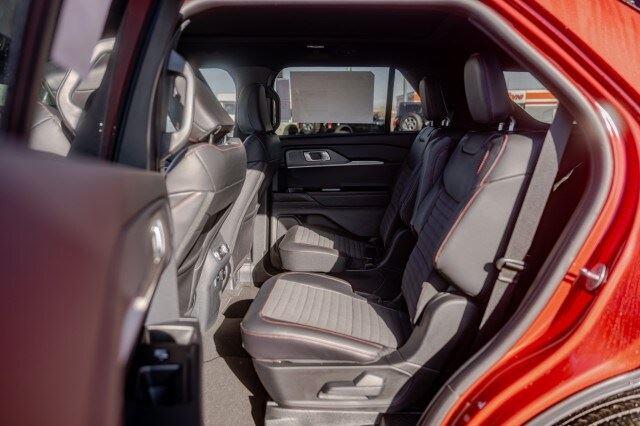 2026 Ford Explorer ST-Line - Photo 10