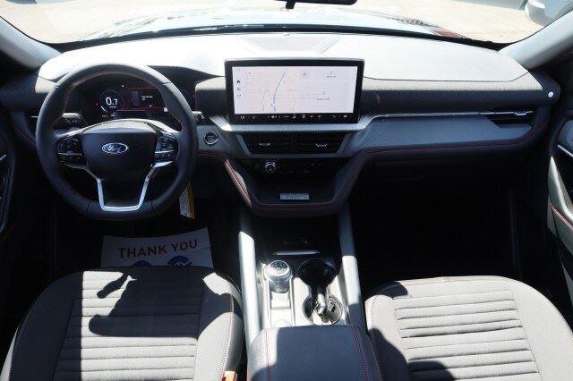 2025 Ford Explorer ST-Line - Photo 10