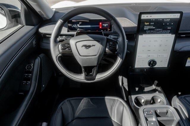2025 Ford Mustang Mach-E Premium - Photo 15