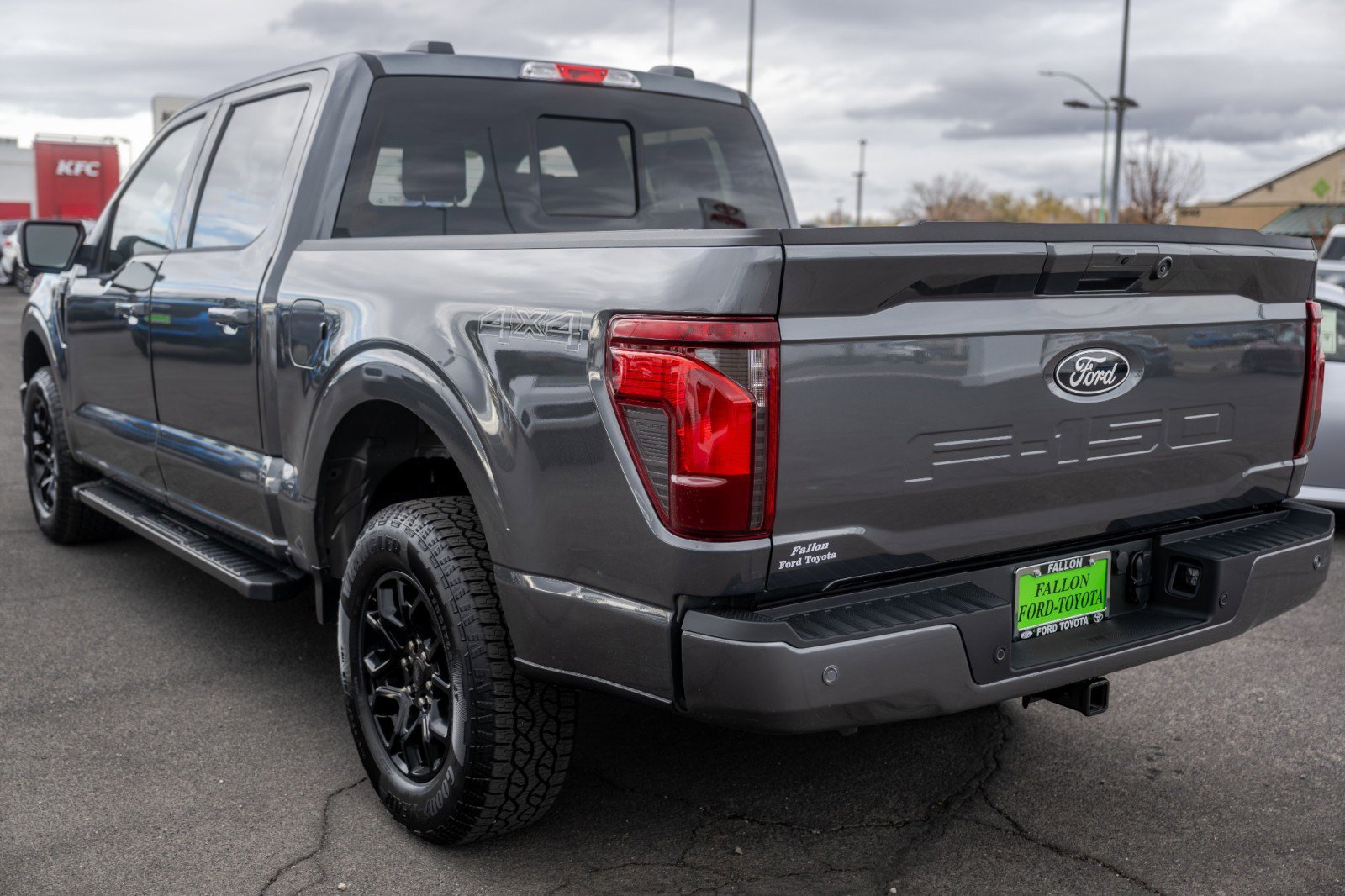 2025 Ford F-150 XLT photo 3