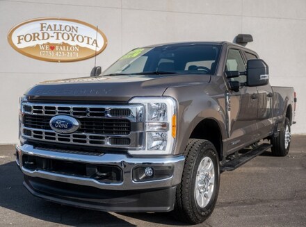2023 Ford Super Duty F-350 SRW XLT Pickup Truck