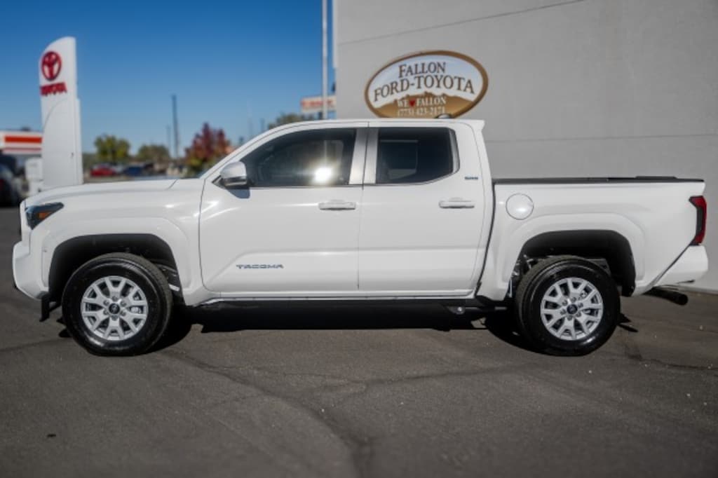 New 2025 Toyota Tacoma SR5 Truck Double Cab