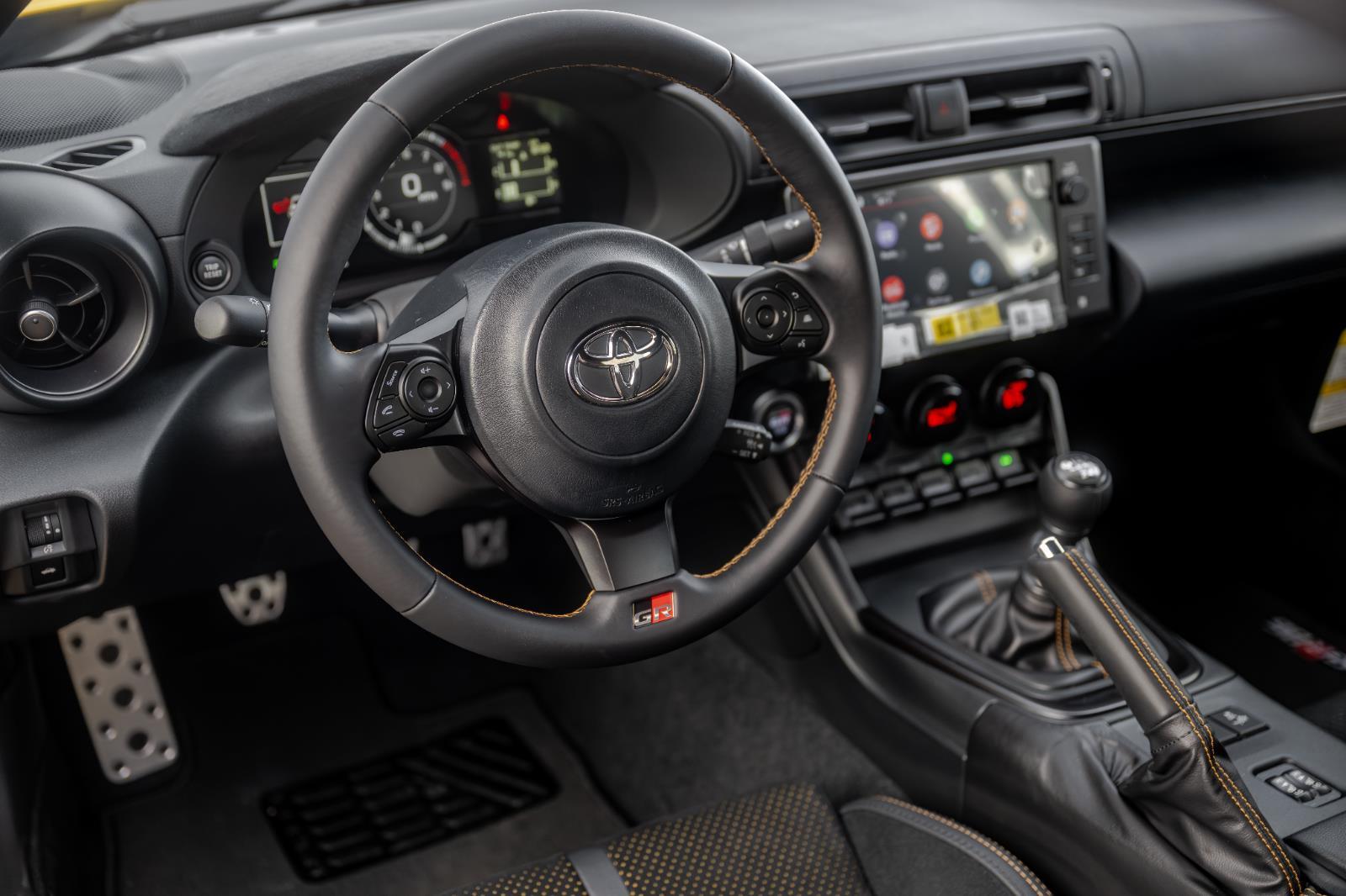 2026 Toyota GR86 Yuzu Edition - Photo 13