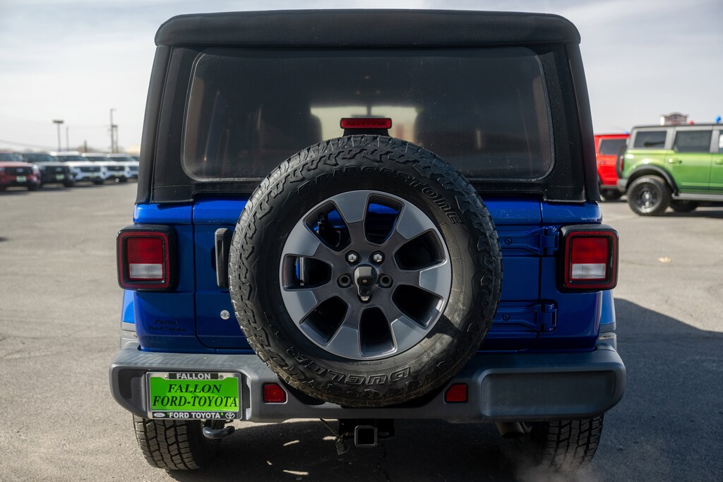 Used 2019 Jeep Wrangler Unlimited Sahara Sahara 4x4