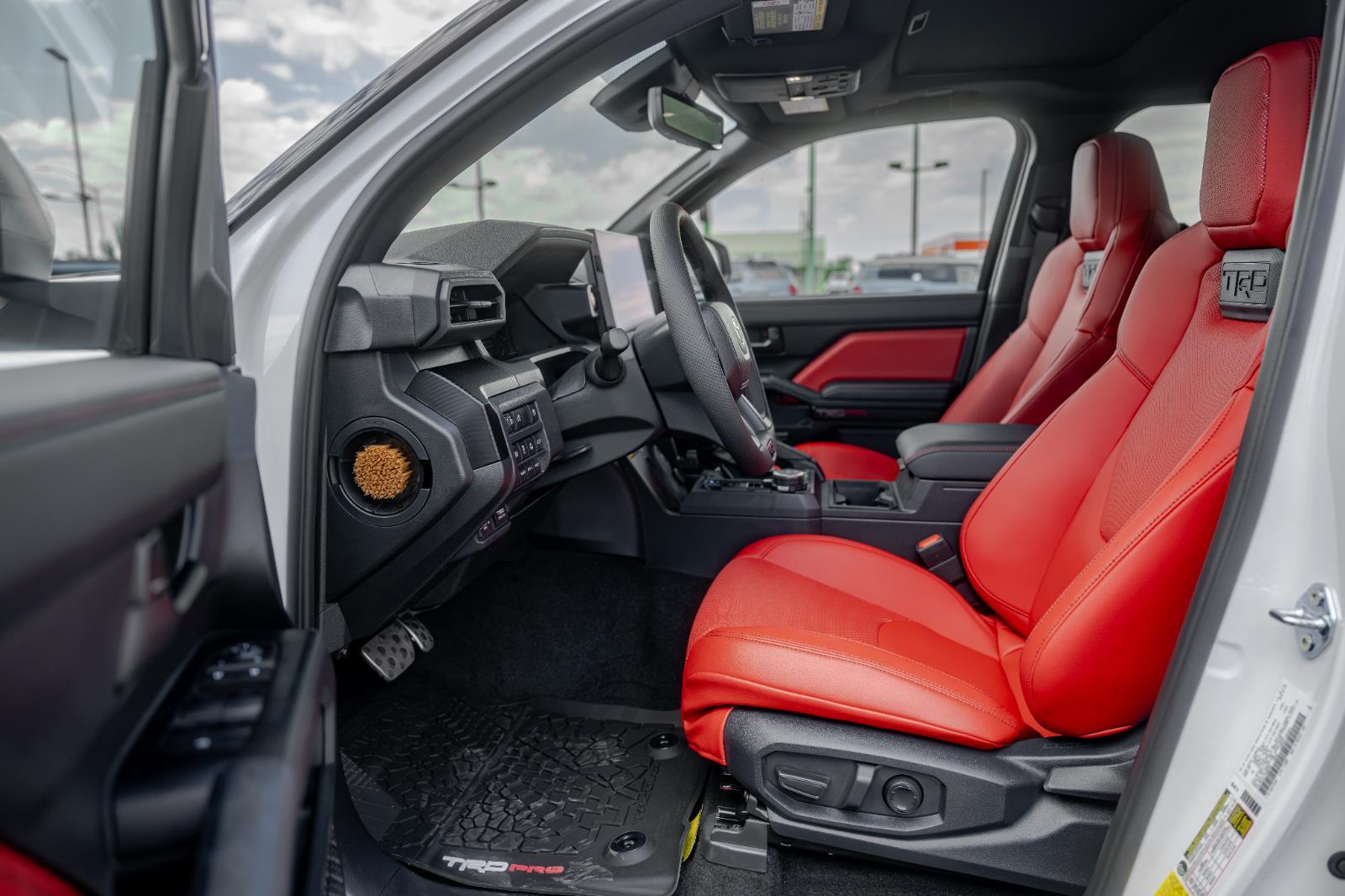 2026 Toyota Tacoma TRD Pro - Photo 10