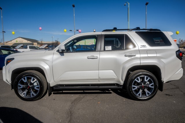 2025 Toyota 4Runner TRD Sport Premium photo 2