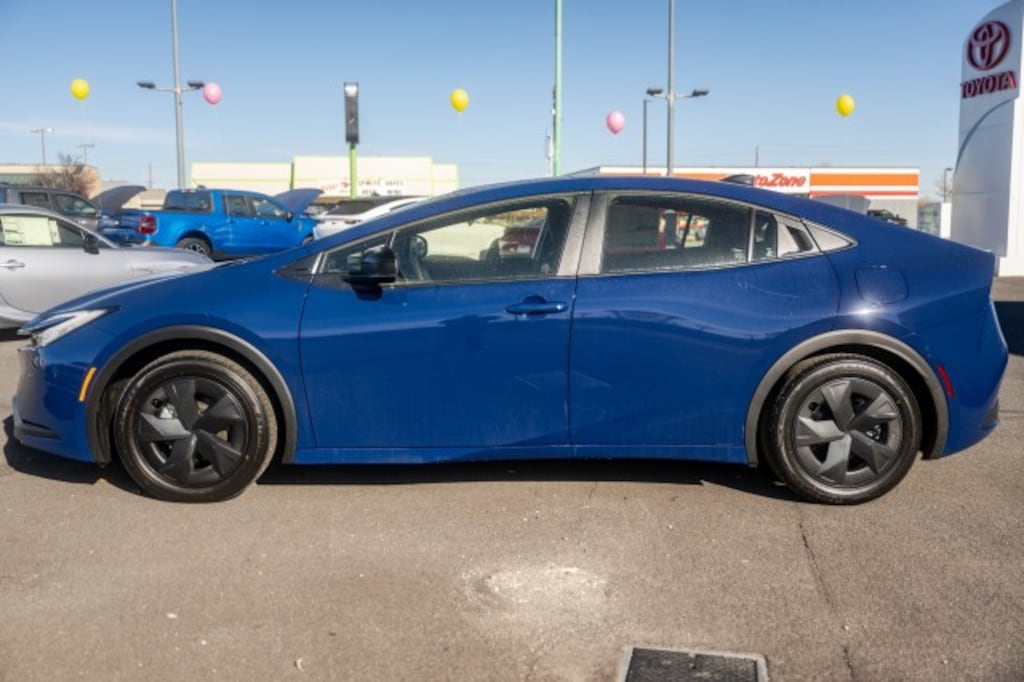 New 2026 Toyota Prius LE Hatchback