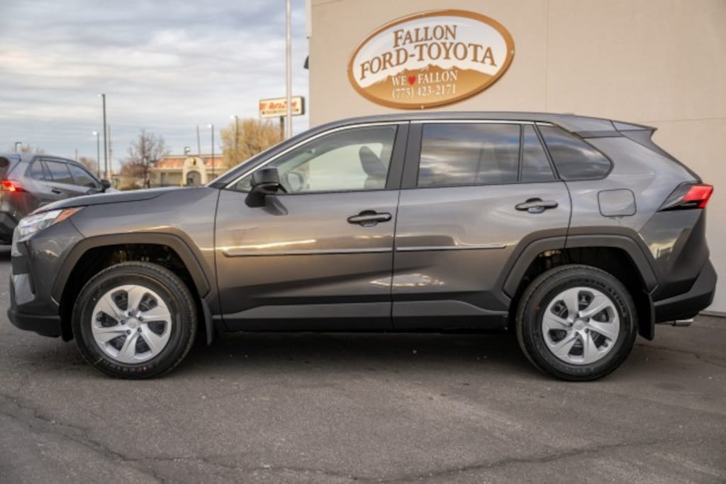 New 2025 Toyota RAV4 LE SUV